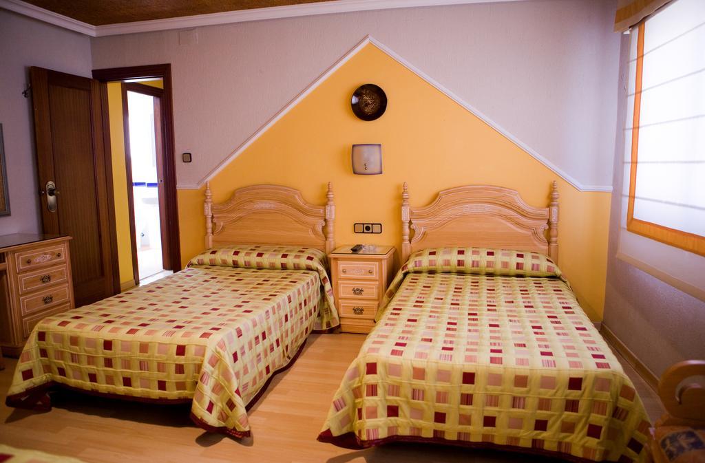 Hostal La Campana 모트릴 객실 사진